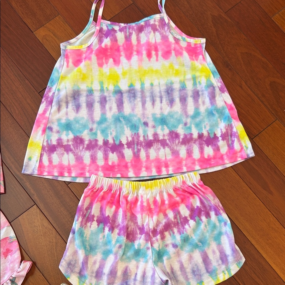 Cat & Jack Flamingo and Sunburst Tank Top and Shorts Set - Picture 12 of 16